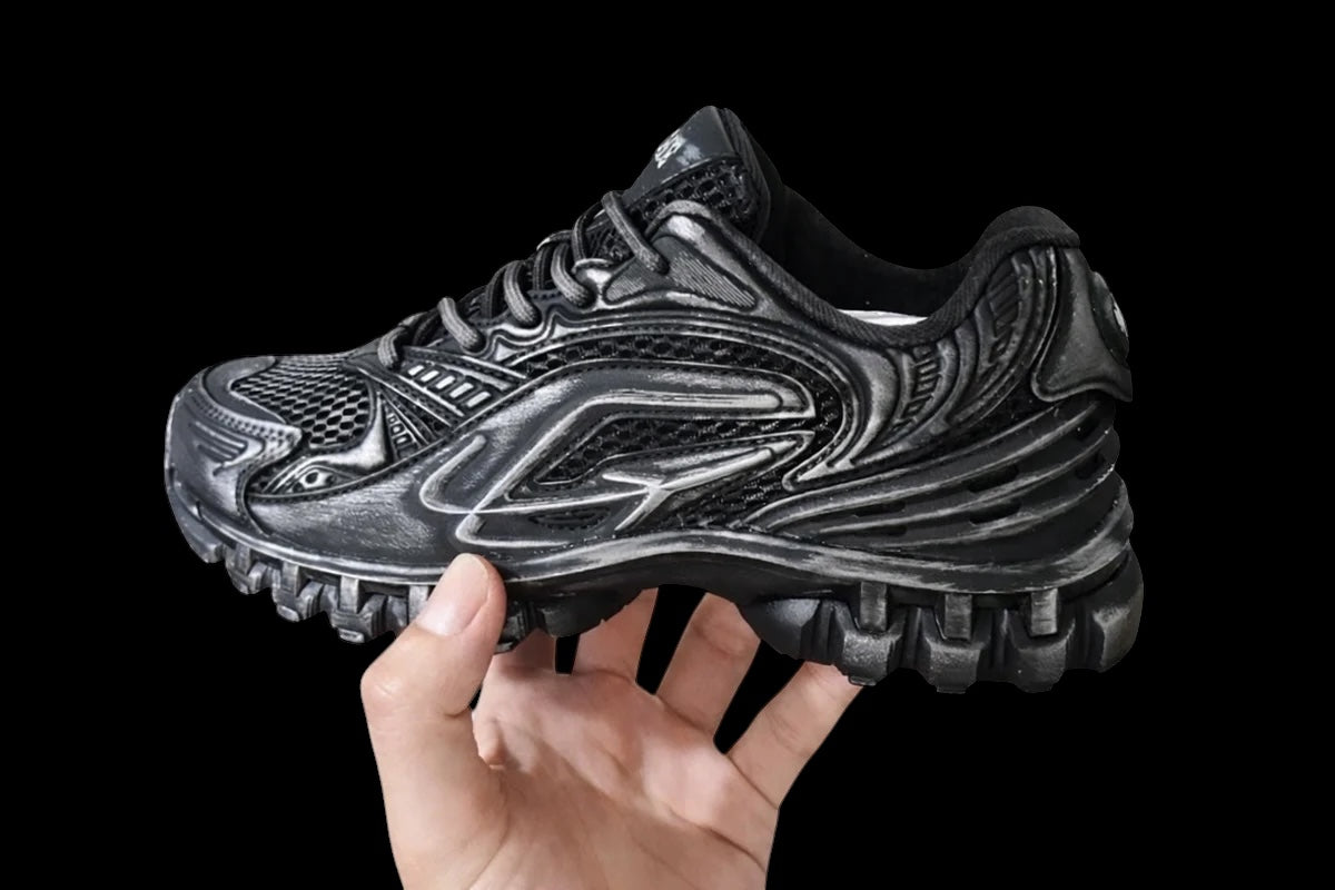 GUN METAL RUNNER